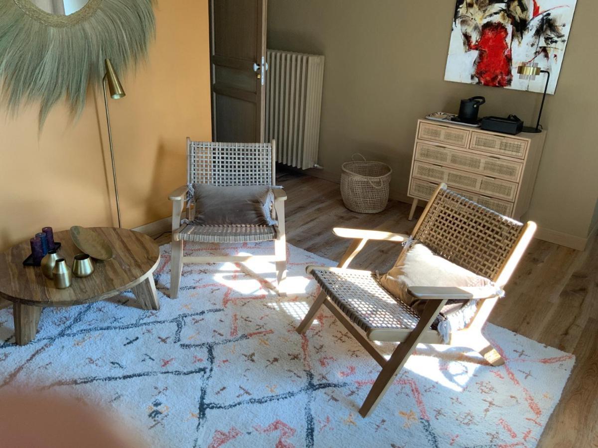 Bed and Breakfast La Bastide Des Grands Chenes Lambesc Esterno foto