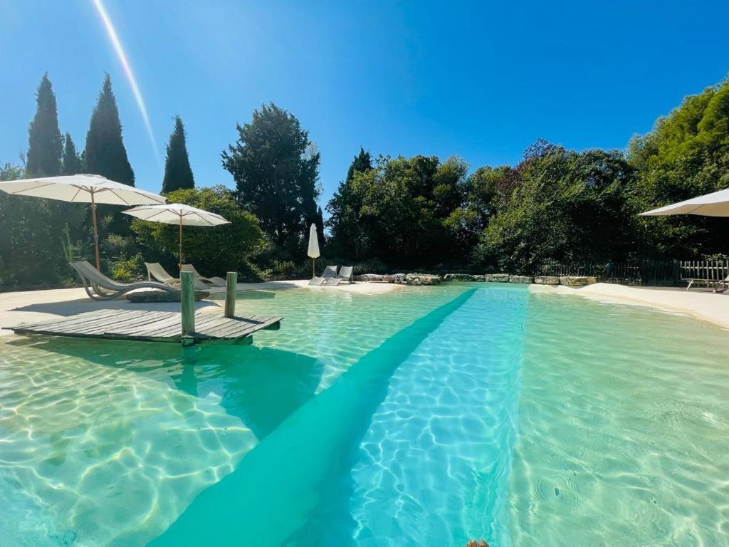 Bed and Breakfast La Bastide Des Grands Chenes Lambesc Esterno foto
