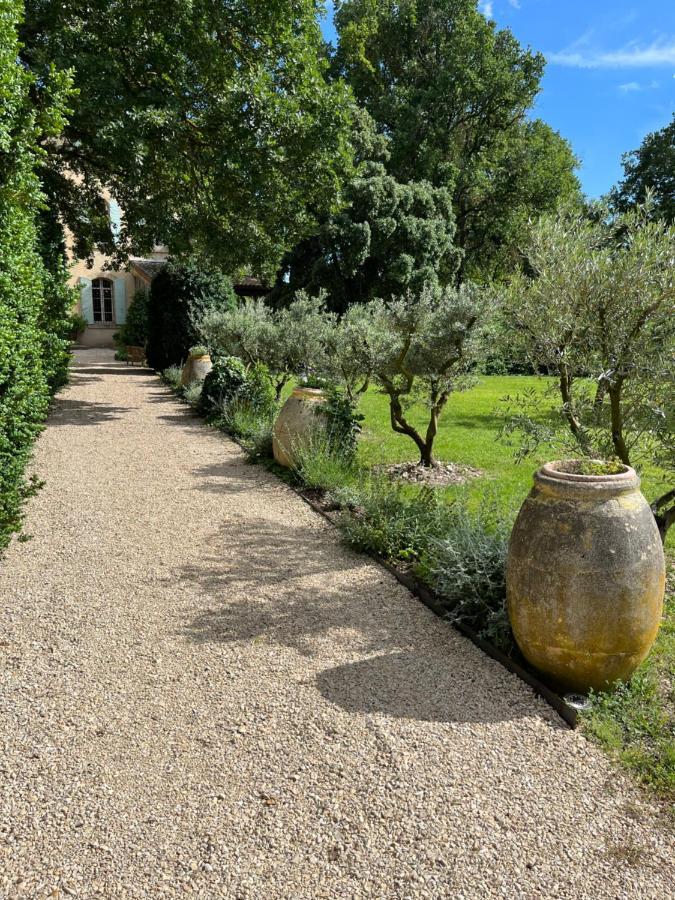 Bed and Breakfast La Bastide Des Grands Chenes Lambesc Esterno foto